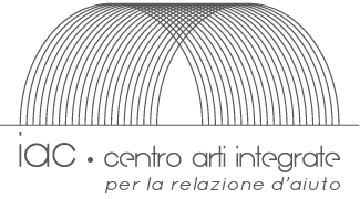 DI FRONTE A LORO UN UOMO